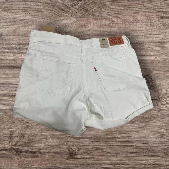 Levi's White Jean Shorts Classic Denim Style - Picture 2 of 3